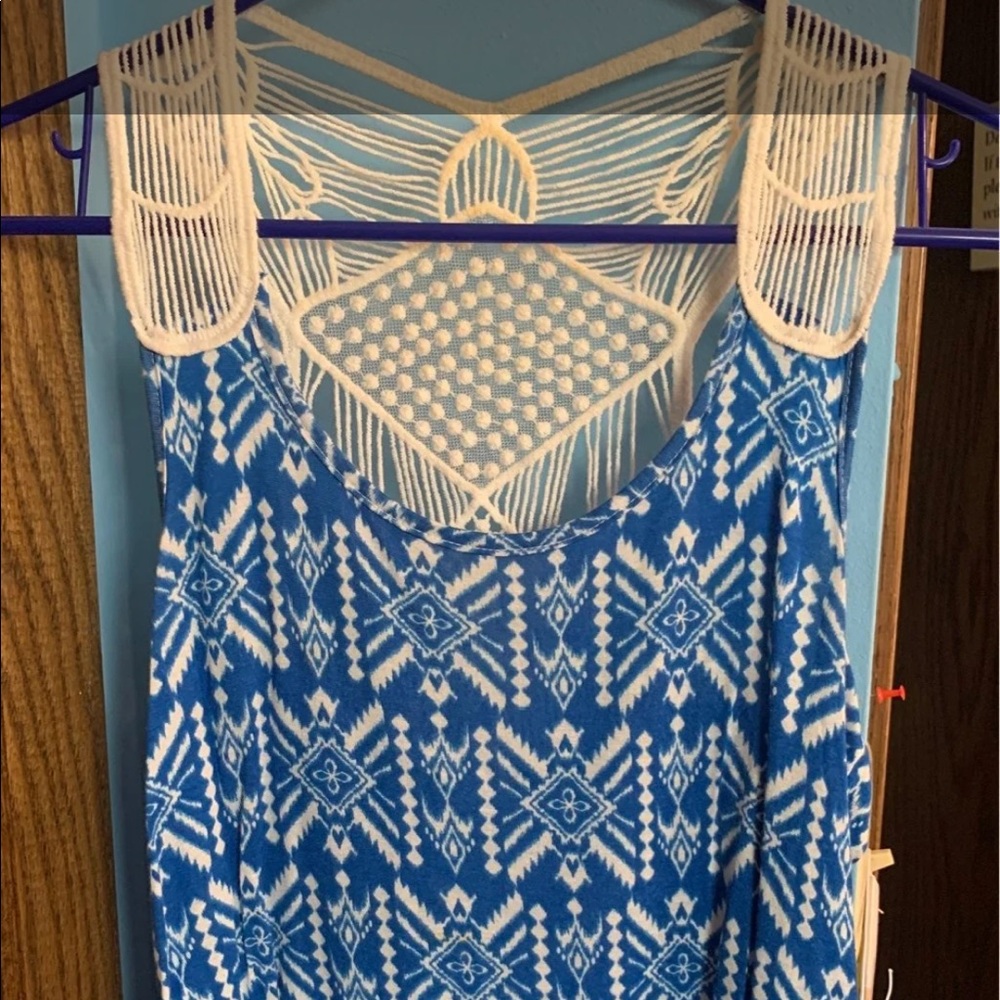 Women’s knit top